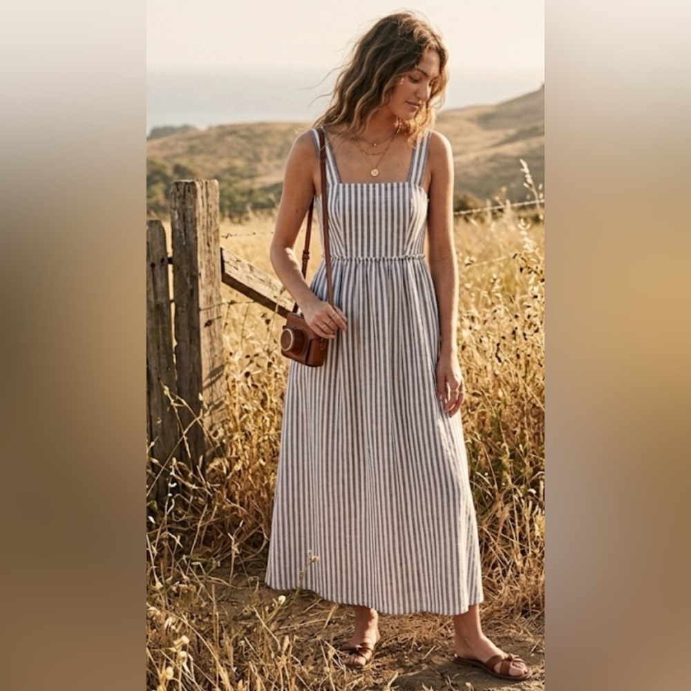 UpWest $128 BeachWeave Maxi Dress Size XXS but fits XS Linen Cotton Blue White.